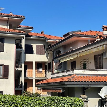 Lovingstresa 2 Brand New Apartment Dış mekan fotoğraf